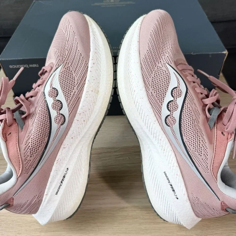 Saucony Triumph 21 Dusty Rose Pink Running Sneakers Women's 9.5 Wide